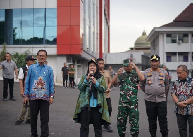 Bandar Lampung Kirim 13 Truk Logistik dan Rp1,05 Miliar untuk Tiga Provinsi Terdampak Banjir