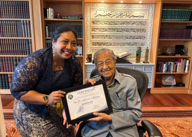 Sekjen Sampaikan Apresiasi IWO Kepada Tun Dr. Mahathir Mohamad Sebagai Asian Inspired Leader