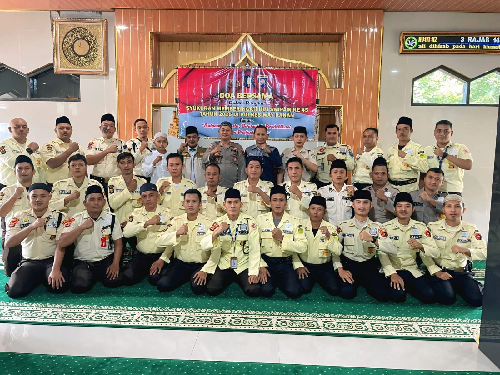 HUT Satpam Ke – 45, Polres Way Kanan Gelar Doa Bersama di Masjid Darul Fattah