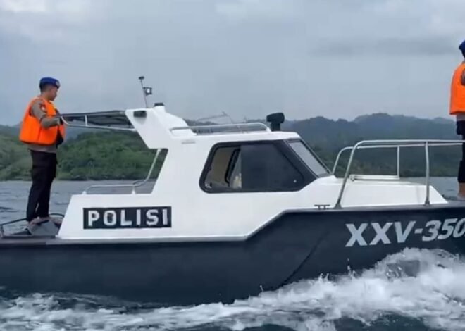 Satpolairud Polres Tanggamus Lakukan Patroli dan Pencarian Korban Hilang Kebakaran KM Maulana 3.0