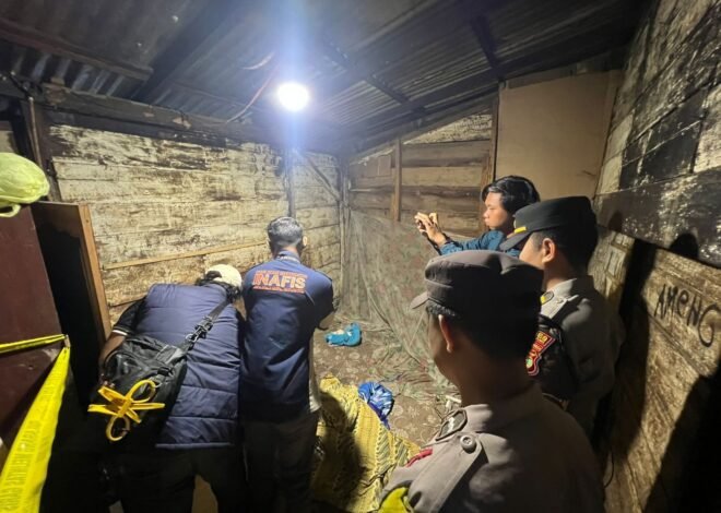 Polisi Datangi TKP Penemuan Pria Meninggal Dunia di Bukit Kemuning